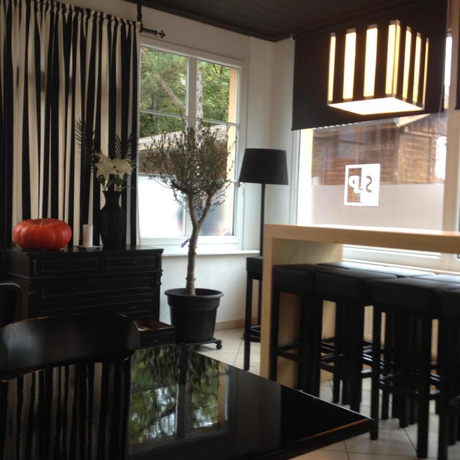 Salt - Pepper Apartment Fleurier Ngoại thất bức ảnh